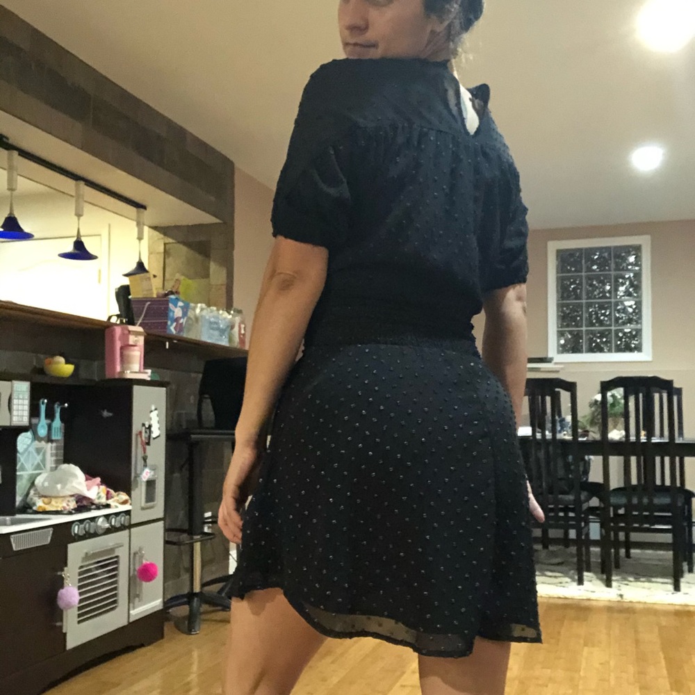 Black Dress - Picture 9 of 9